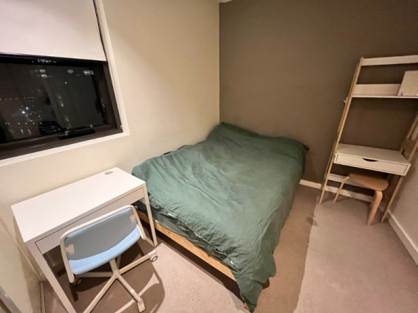 Bed.jpg